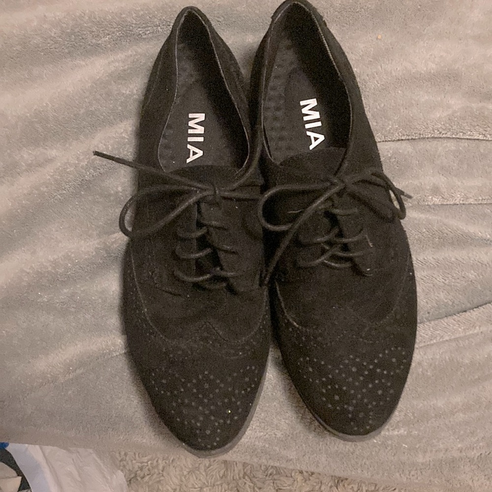 ByMia size 9